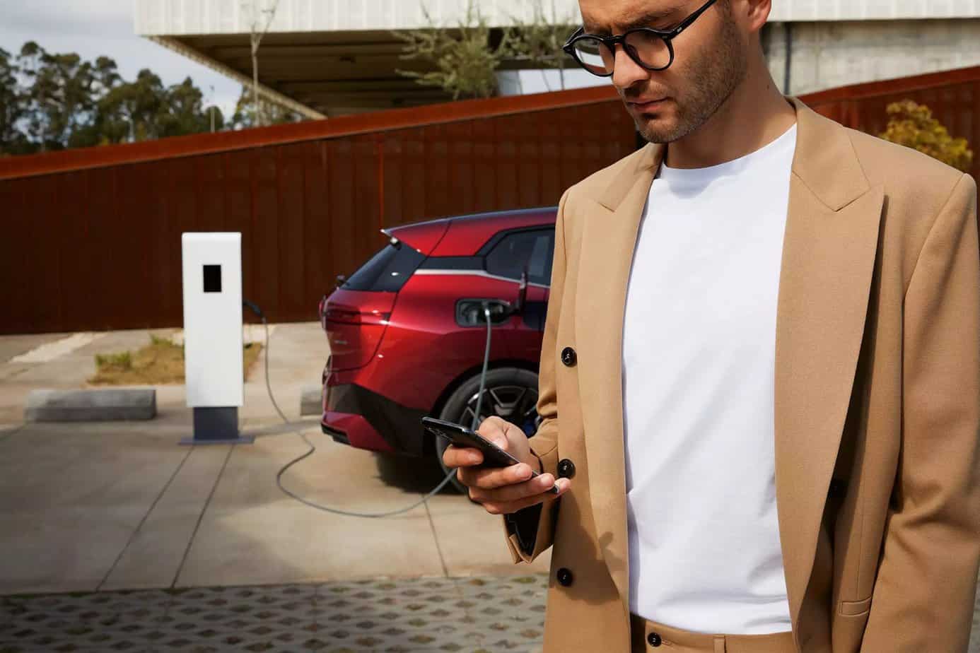 BP joins BMW Group-Daimler Mobility JV Digital Charging Solutions GmbH